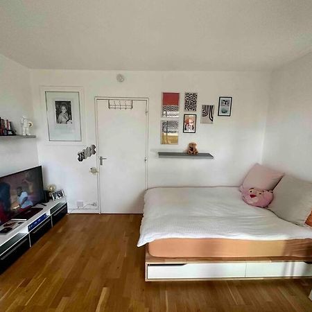 The Coziest 1B&B Near L'Etoile Levallois-Perret Bagian luar foto