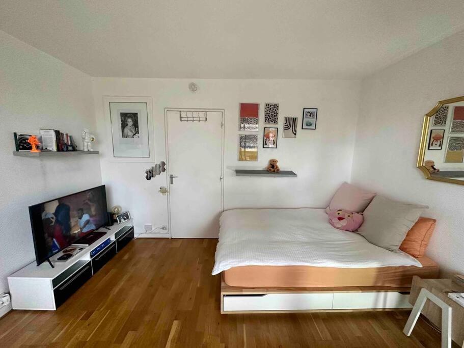 The Coziest 1B&B Near L'Etoile Levallois-Perret Bagian luar foto